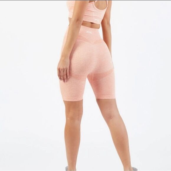 Aybl motion seemless cycling shorts - Picture 2 of 7